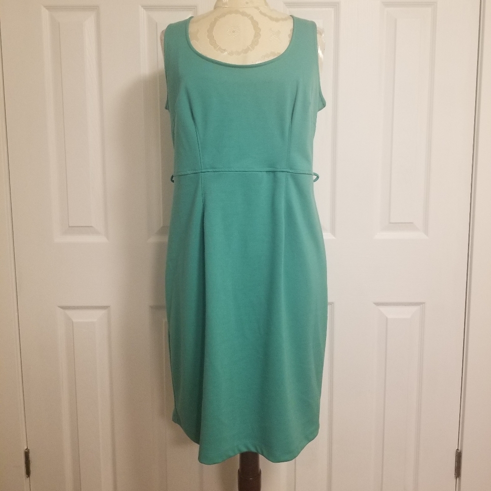 Jade Green Shift Dress - Size Medium